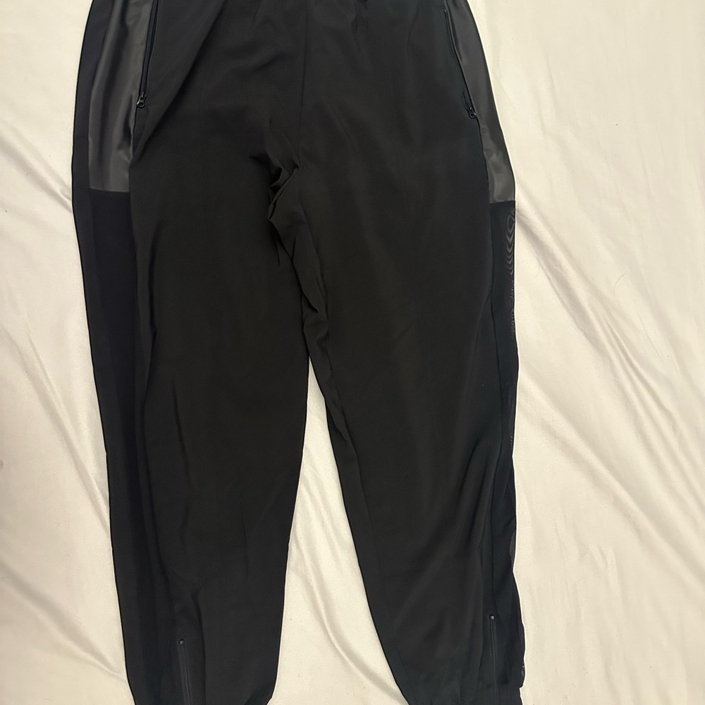Women’s Black Jogger Pants VS Sport
